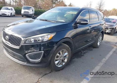 2017 Kia Sorento 2.4L Lx z USA, uszkodzony, nr VIN 5XYPG4A33HG195687